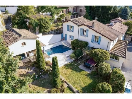 maison 6 pièces - 153 m²