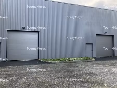 location local d’activités bruges 33520 796m²