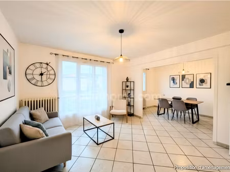 maison individuelle avec 5 chambres sur 550 m² de terrain- fort potentiel