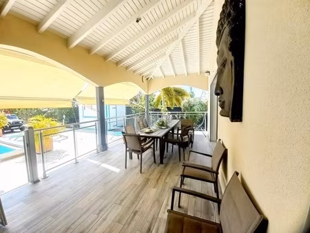 ensemble immobilier  2 villas avec piscine à vendre 6 pièces sainte anne gissac (971)