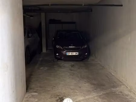 nice // saint roch : parking / sécurisé