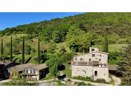 maison de luxe de 9 pièces en vente à dieulefit  france