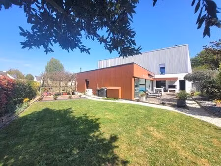 maison de luxe de 6 pièces en vente à guignen  france