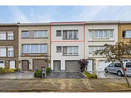 appartement te koop in merksem met 2 slaapkamers