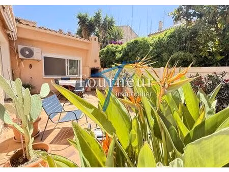 appartement de luxe 2 chambres en vente à sanary-sur-mer  provence-alpes-côte d'azur