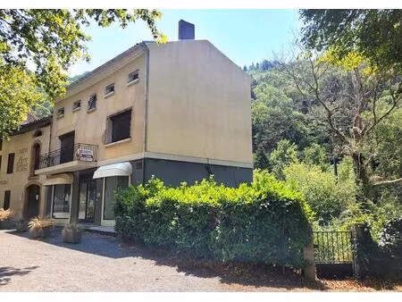 81540- durfort- maison de village 7 pièces- 105 m²- emplacement privilégié. stationnement 