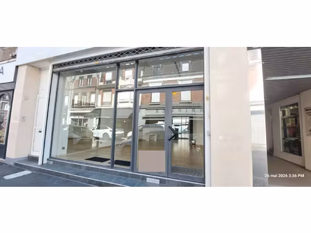 location local commercial 75m² cambrai 59400