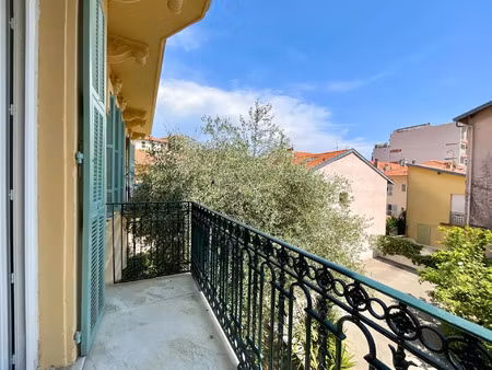 vente appartement 1 pièce 22 m² nice (06100)