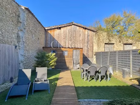 proche de sauveterre de guyenne et de la réole - jolie maison de village rénovée