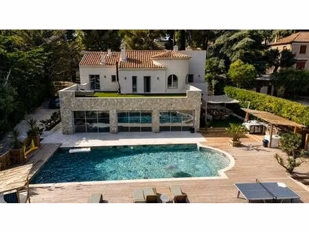 villa de luxe de 8 pièces en location la ciotat  provence-alpes-côte d'azur