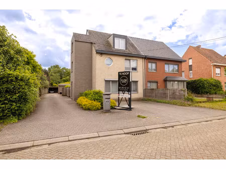 huis te koop in malle met 4 slaapkamers