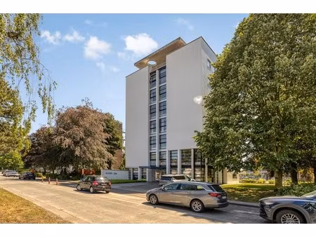 appartement te koop in sint-michiels met 2 slaapkamers