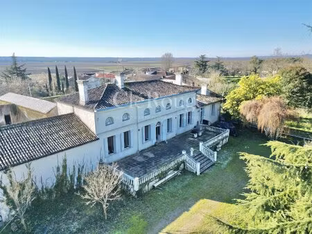 proche de marmande - belle maison de maître à rénover