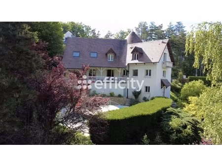 maison 7 pièces - 180 m²