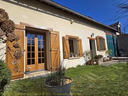 chemilly sur yonne - accessible de plain pied - jardinet - garage