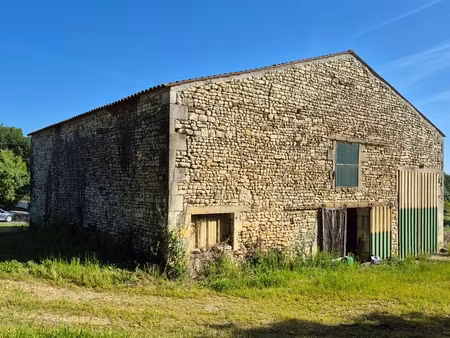 grange agricole 170 m² avec terrain – saint-coutant-le-grand 17430