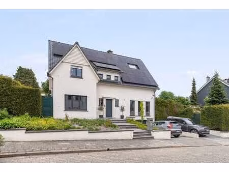 villa exclusive avec 5 ch  piscine et poolhouse