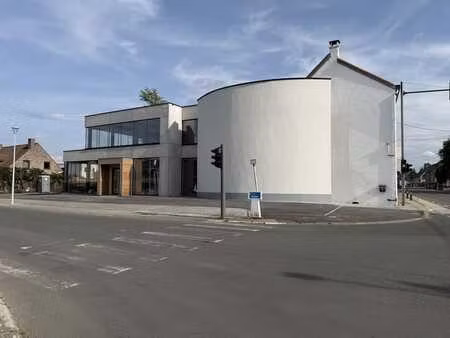 espace commercial/bureaux neuf sur axe fréquenté