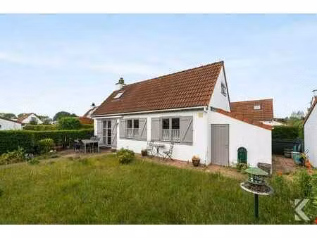 maison de pêcheur  3slpkm  grand jardin + parking dans un en