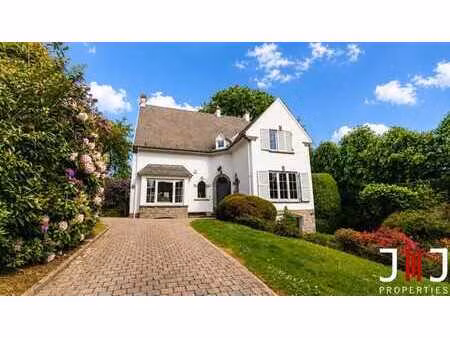 wsp - superbe villa 5 ch de 330m² avec jardin