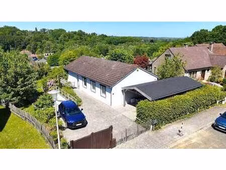 situation prisée pour cette maison de plain-pied