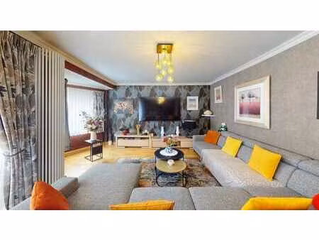 appartement 145 m² rénové  garage et terrasses privatifs
