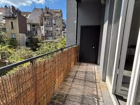 appartement stylé cuisine de menuisier peb d