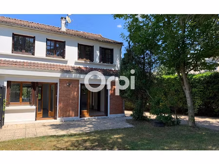location maison  m² t-4 à saint-maur-des-fossés  2 375 €