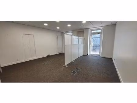 local commercial ou de bureaux