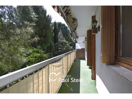 **exclusif** appartement t4 traversant avec balcon résiden