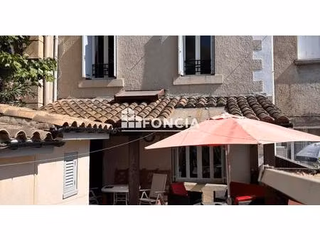 tel f martinez 0616831o69 située dans un village avec toutes les commodités à quelques min