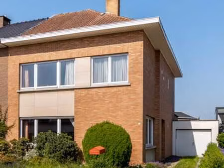 maison pleine de charme avec 3 chambres et jardin à diegem