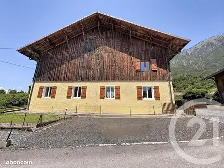 ferme 5 pièces 145 m²