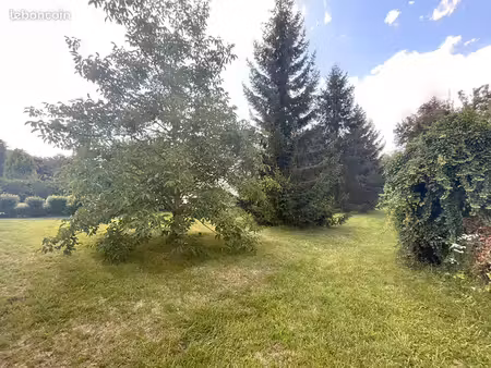 terrain 1074 m² authuille