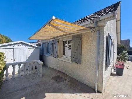 une villa expo sud à 1.2 km de la mer