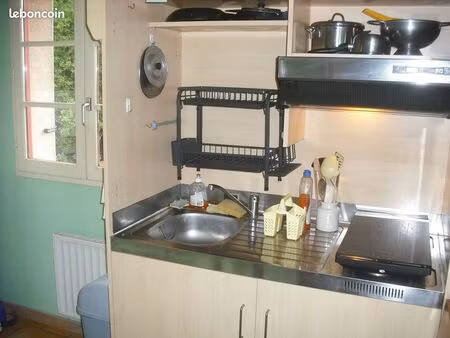 chambre meublée pour étudiant(e) 295