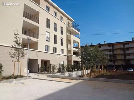 appartement 3 pièces 55 m²