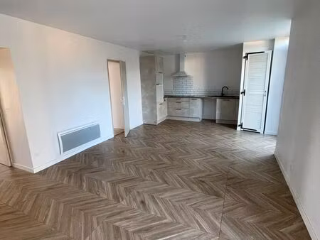 appartement rdc 660euros