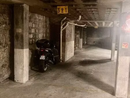 grand parking