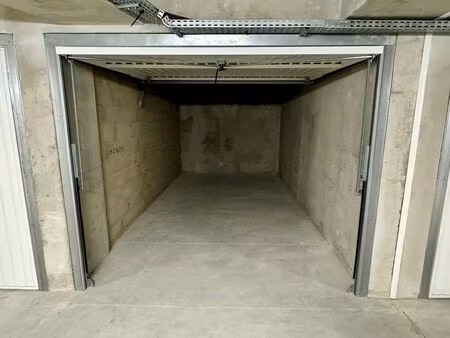 parking/box 13 m² tinqueux