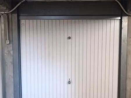 garage/box 13 m² toulouse