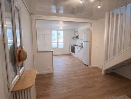 maison entrée au 1er juillet