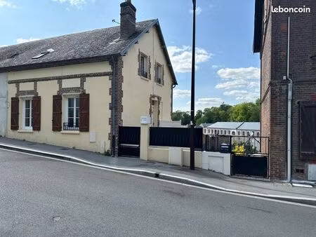 maison familiale à louer à méru