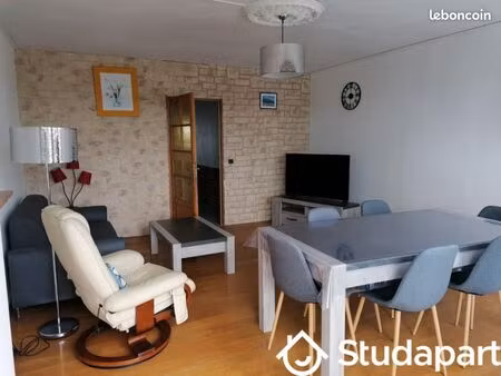 chambre 1 pièce 11 m²