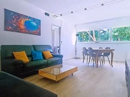 chambre 1 pièce 9 m²
