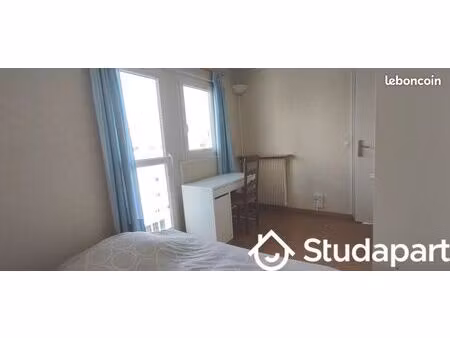chambre 1 pièce 9 m²