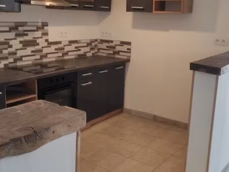 location appartement 190 m2 avec courette de 30m2
