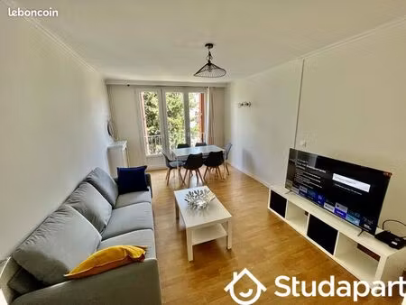chambre 1 pièce 10 m²