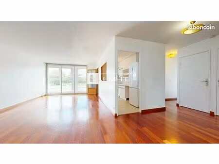 appartement 3 pièces 74 m²
