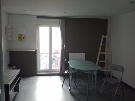 chambre 1 pièce 9 m²